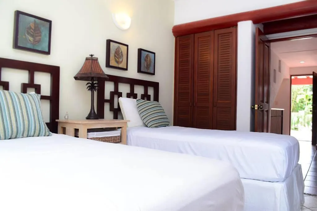 Villa Familiar En Exclusivo Condominio Playacar Playa del Carmen