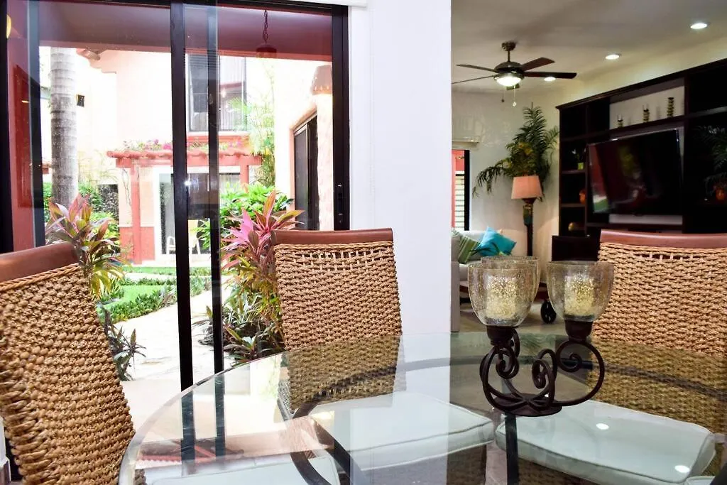 Villa Familiar En Exclusivo Condominio Playacar Playa del Carmen